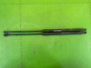 Амортизатор капота TOYOTA CROWN MAJESTA UZS207 3UZ-FE 53440-0W190 1 ракурс