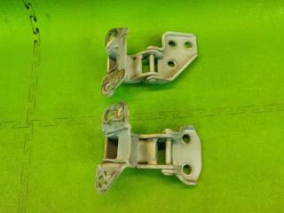 Петля дверная правая передняя TOYOTA ESTIMA TCR20 2TZ-FZE 6871028010,6873028010 4 ракурс Петля дверная правая передняя TOYOTA ESTIMA TCR20 2TZ-FZE 6871028010,6873028010 4 ракурс