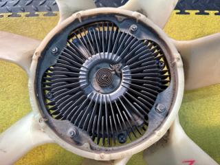 Вязкомуфта TOYOTA TUNDRA USK56L 3UR-FE 1621038070 2 ракурс