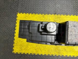 Ящик под инструменты задний TOYOTA SIENTA NSP170 2NR-FKE 64421-52080 5 ракурс