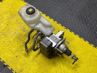 Главный тормозной цилиндр TOYOTA C-HR ZYX10 2ZR-FXE 47050-10100, 47210-10070 1 ракурс