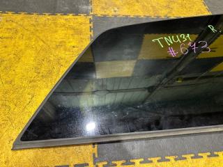 Стекло собачника правое NISSAN PRESAGE TNU31 83340-CN000 2 ракурс