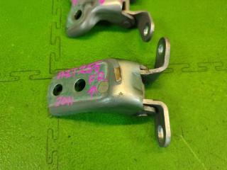 Петля дверная правая передняя TOYOTA AVENSIS AZT255 68710-0D010,68730-0D010 2 ракурс Петля дверная правая передняя TOYOTA AVENSIS AZT255 68710-0D010,68730-0D010 2 ракурс