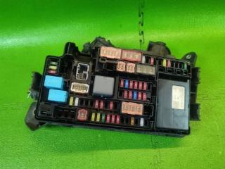 Блок предохранителей TOYOTA PRIUS ZVW50 2ZR-FXE 82666-47610 ,82662-10380 2 ракурс
