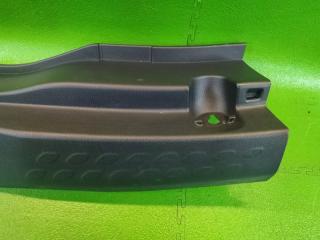 Накладка замка багажника TOYOTA C-HR ZYX10 2ZR-FXE 64716-10090 4 ракурс