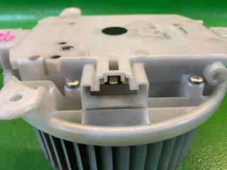 Мотор печки TOYOTA PRIUS ZVW30 2ZR-FXE 87103-47031, 272600-0432 2 ракурс