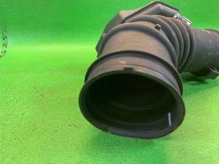 Патрубок воздушного фильтра TOYOTA CARINA AT212 5A-FE 17881-16380 5 ракурс Патрубок воздушного фильтра TOYOTA CARINA AT212 5A-FE 17881-16380 5 ракурс