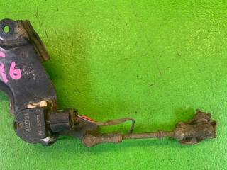 Датчик уровня кузова правый передний LEXUS LS600H UVF46 2UR-FSE 89405-50090 4 ракурс Датчик уровня кузова правый передний LEXUS LS600H UVF46 2UR-FSE 89405-50090 4 ракурс