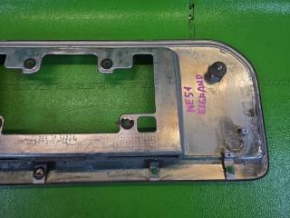 Рамка для номера задняя NISSAN ELGRAND E51 VQ35-DE 90810WL000 5 ракурс Рамка для номера задняя NISSAN ELGRAND E51 VQ35-DE 90810WL000 5 ракурс