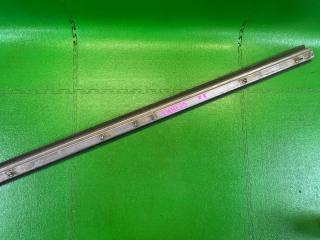 Полозья для сдвижной двери правые NISSAN CARAVAN VWME25 ZD30-DDTI 77760-VZ00A 4 ракурс