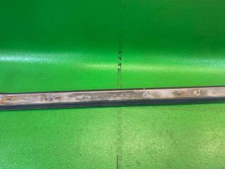 Полозья для сдвижной двери правые NISSAN CARAVAN VWME25 ZD30-DDTI 77760-VZ00A 4 ракурс