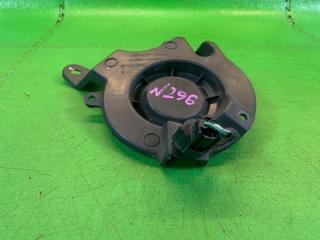 Заглушка бампера правая передняя TOYOTA C-HR ZYX10 2ZR-FXE 81481-10060 4 ракурс