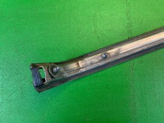 Полозья для сдвижной двери левые задние TOYOTA GRANVIA KCH16 1KZ-TE 68304-26010 2 ракурс