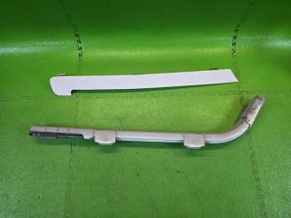 Полозья для сдвижной двери правые задние TOYOTA RAUM NCZ25 1NZ-FE 68303-46020 1 ракурс