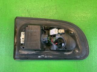 Вставка между стопов правая задняя MITSUBISHI DELICA PD6W 6G72 226-87009 5 ракурс Вставка между стопов правая задняя MITSUBISHI DELICA PD6W 6G72 226-87009 5 ракурс