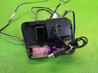 Вход usb TOYOTA PRIUS ZVW30 2ZR-FXE 3 ракурс