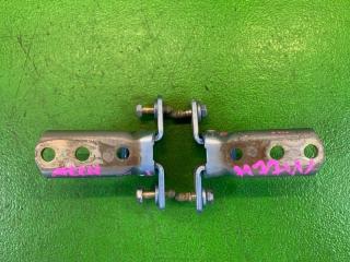 Петля дверная левая передняя MITSUBISHI PAJERO IO H77W 4G94 MR292179 MR414685 3 ракурс Петля дверная левая передняя MITSUBISHI PAJERO IO H77W 4G94 MR292179 MR414685 3 ракурс