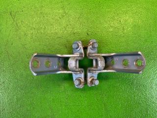 Петля дверная левая передняя MITSUBISHI PAJERO IO H77W 4G94 MR292179 MR414685 5 ракурс Петля дверная левая передняя MITSUBISHI PAJERO IO H77W 4G94 MR292179 MR414685 5 ракурс