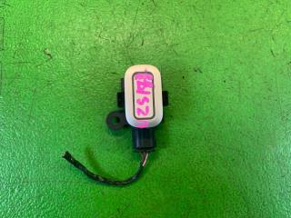 Датчик парковки передний TOYOTA CROWN MAJESTA UZS187 3UZ-FE 89341-44150-B0, 89348-44020-B0 1 ракурс Датчик парковки передний TOYOTA CROWN MAJESTA UZS187 3UZ-FE 89341-44150-B0, 89348-44020-B0 1 ракурс