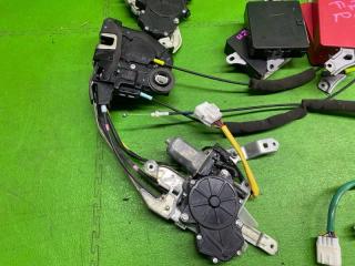 Доводчик двери TOYOTA CROWN MAJESTA UZS207 3UZ-FE 2 ракурс
