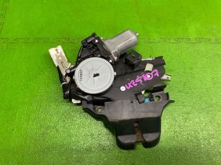 Замок багажника TOYOTA CROWN MAJESTA UZS187 3UZ-FE 64650-30010 2 ракурс