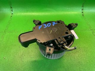 Мотор печки TOYOTA VOXY ZRR80 3ZR-FAE 8710328120 1 ракурс