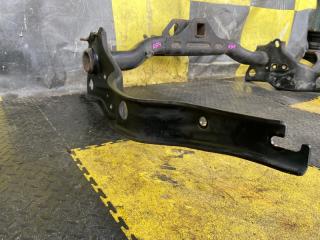 Фаркоп задний TOYOTA TUNDRA USK56L 3UR-FE 519080C040 5 ракурс Фаркоп задний TOYOTA TUNDRA USK56L 3UR-FE 519080C040 5 ракурс