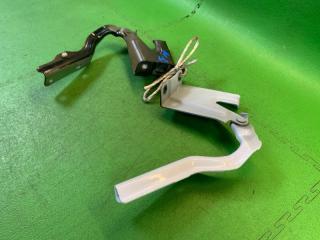 Петля капота NISSAN NOTE E13 HR12-DE 65401-6XJ0A,65400-6XJ0A 5 ракурс