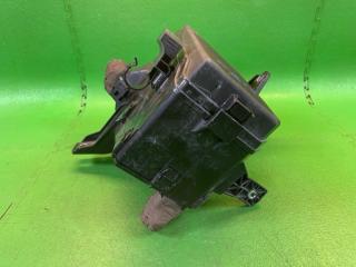 Блок предохранителей TOYOTA VOXY ZWR80 2ZR-FXE 82662-28300, 82641-28030, 110600-1180 5 ракурс