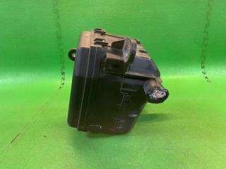 Блок предохранителей TOYOTA VOXY ZWR80 2ZR-FXE 82662-28310 4 ракурс