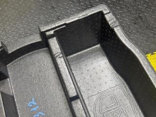 Ящик под инструменты задний TOYOTA C-HR ZYX10 2ZR-FXE 64777-10040 3 ракурс