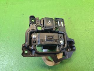 Вход usb NISSAN SERENA GFC27 MR20-DD 24028 5TD0A 1 ракурс