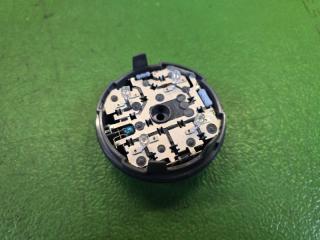 Лампа светодиодная задняя TOYOTA AQUA NHP10 1NZ-FXE 81536-52A80 2 ракурс