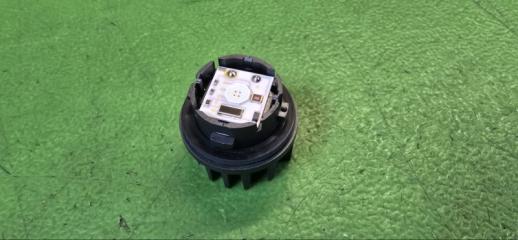 Лампа светодиодная задняя TOYOTA AQUA NHP10 1NZ-FXE 81536-52D50 2 ракурс Лампа светодиодная задняя TOYOTA AQUA NHP10 1NZ-FXE 81536-52D50 2 ракурс