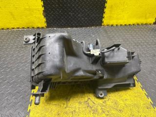 Корпус воздушного фильтра TOYOTA CELICA ZZT231 17700-22100 3 ракурс Корпус воздушного фильтра TOYOTA CELICA ZZT231 17700-22100 3 ракурс