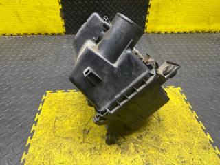 Корпус воздушного фильтра TOYOTA CELICA ZZT231 17700-22100 4 ракурс Корпус воздушного фильтра TOYOTA CELICA ZZT231 17700-22100 4 ракурс