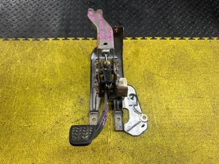Педаль тормоза TOYOTA HIACE KDH206 1KD-FTV 55106-26020 47101-26220 1 ракурс