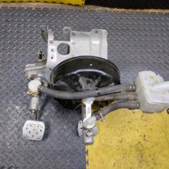 Главный тормозной цилиндр NISSAN CARAVAN CRGE24 TD27T 46010-10N00 47210-10N00 2 ракурс