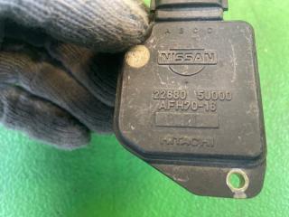 Датчик подачи воздуха NISSAN ELGRAND ALWE50 VG33E 22680 5J000 5 ракурс