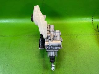 Главный тормозной цилиндр TOYOTA C-HR ZYX10 2ZR-FXE 47050-10100, 47210-10070 3 ракурс
