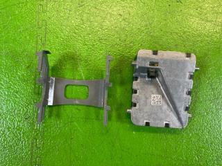 Камера переднего вида TOYOTA C-HR ZYX10 2ZR-FXE 8646C-F4011 2 ракурс