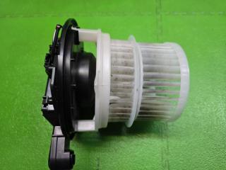 Мотор печки TOYOTA C-HR ZYX10 2ZR-FXE 87103-58070 3 ракурс