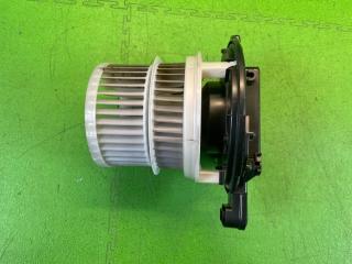 Мотор печки TOYOTA C-HR ZYX10 2ZR-FXE 87103-58070 3 ракурс