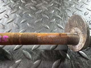 Болты подвески левые передние TOYOTA LAND CRUISER URJ202 1UR-FE 48190-34010 4 ракурс