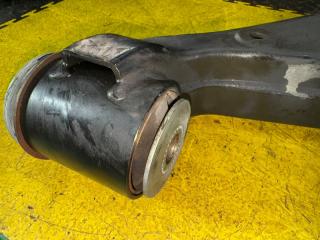 Рычаг правый передний TOYOTA LAND CRUISER URJ202 1UR-FE 48068-60030 3 ракурс