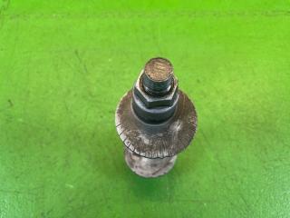 Эксцентрик правый передний TOYOTA LAND CRUISER URJ202 1UR-FE 48409-34041,90119-18006 2 ракурс