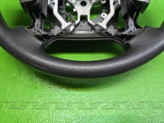 Руль TOYOTA LAND CRUISER URJ202 1UR-FE 45100-60600-E0 2 ракурс Руль TOYOTA LAND CRUISER URJ202 1UR-FE 45100-60600-E0 2 ракурс