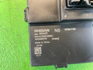 Электронный блок NISSAN NOTE E13 HR12-DE 285E2 6RA0D 3 ракурс