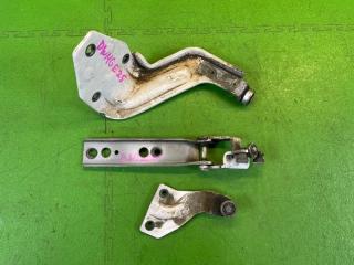 Ролик раздвижной двери левый задний NISSAN CARAVAN DWMGE25 ZD30-DDTI 82421-VW000,82401-VW000,82411-VW000 1 ракурс