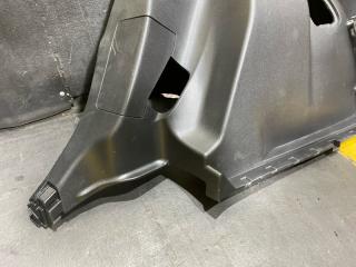 Обшивка багажника правая задняя NISSAN LEAF ZE1 EM57 84950 5SK0B 4 ракурс Обшивка багажника правая задняя NISSAN LEAF ZE1 EM57 84950 5SK0B 4 ракурс